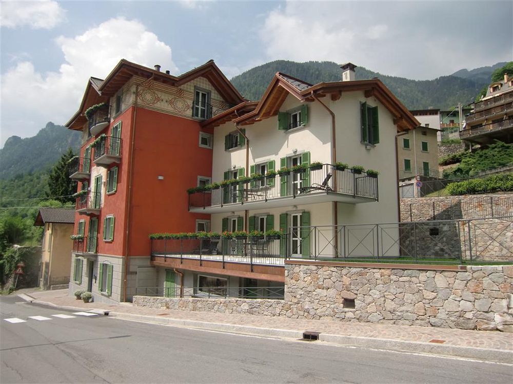 Ar Mountains Lodge Villachiara Бранци Екстериор снимка